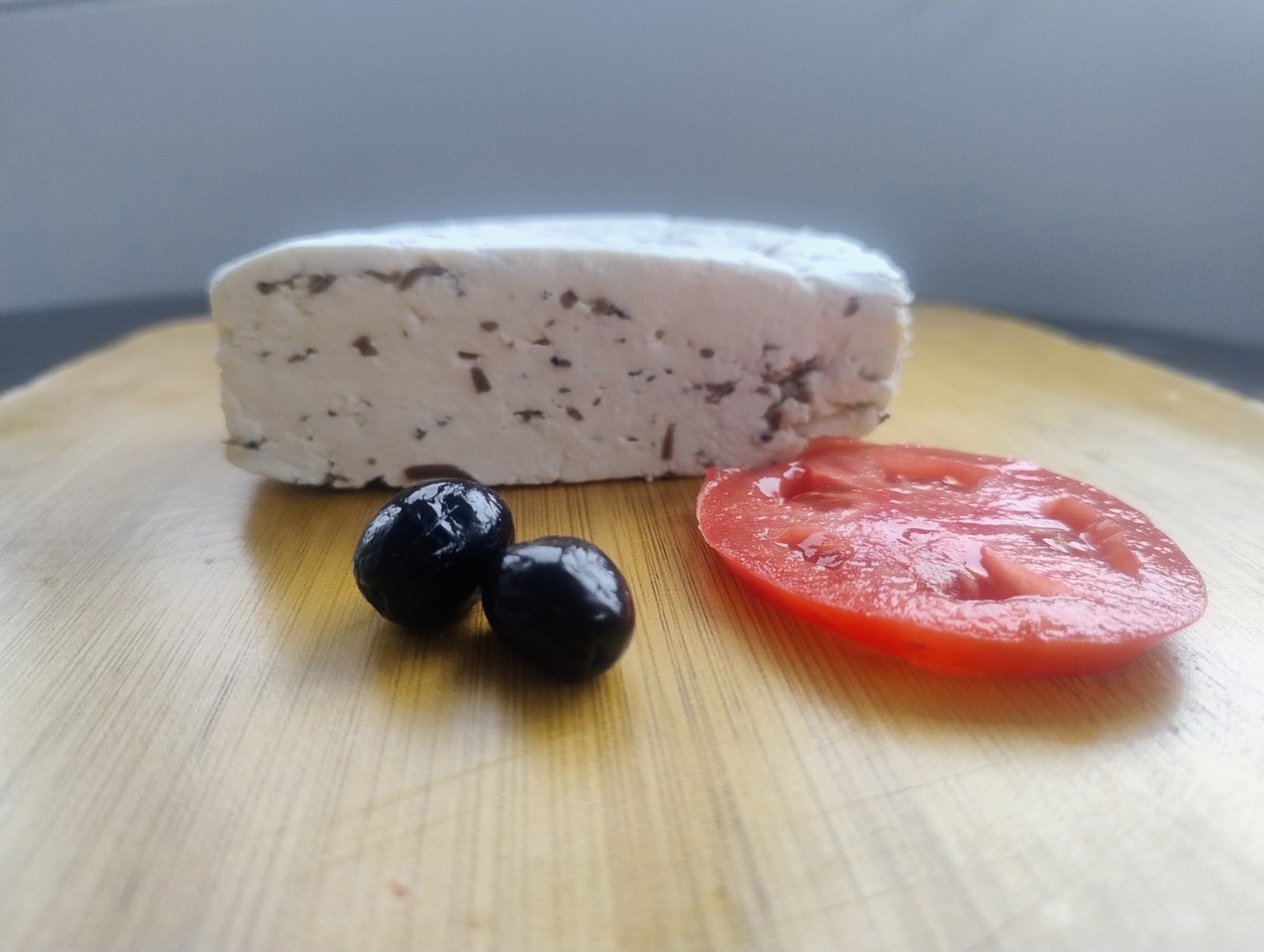 Краве сирене с трюфели - продуктово изображение